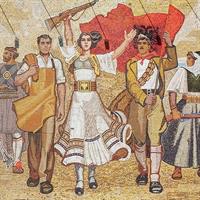 /images/apkg/2665/tirana_-_nat`l_history_museum_socialism_mural-1144683-500.jpg